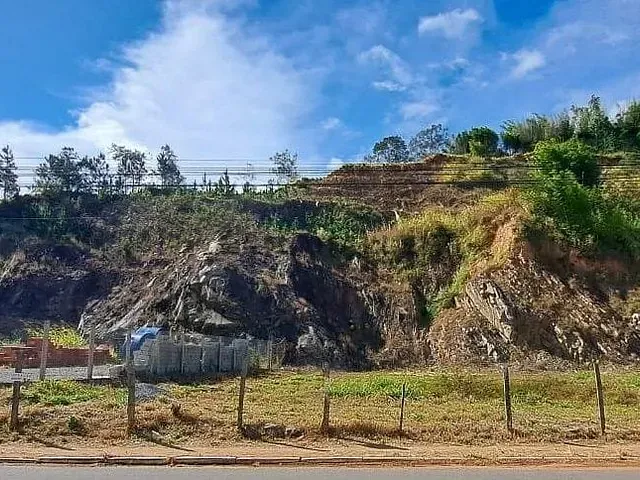 Terreno com 450m², à venda, no bairro Varginha em Itajubá