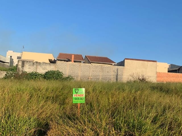 Terreno com 300m², à venda, no bairro Loteamento Sierra em Extrema