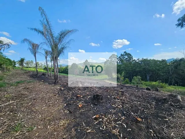 Terreno com 3050m², à venda, no bairro Centro em Tijucas
