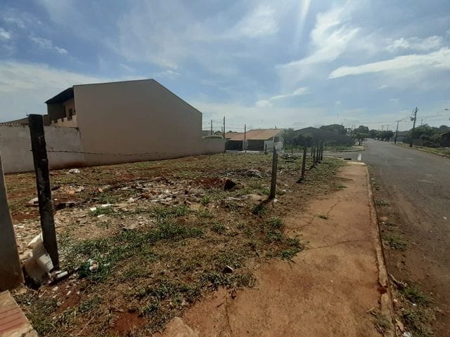 Foto do Terreno - Terreno plano à venda 387 metros, zoneamento ZR3 - Esquina | Próximo a comércios no Jardim Santiago Londrina. | Guepardo Imob