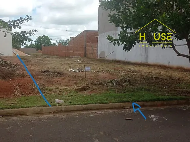 Terreno com 250m², à venda, no bairro Jardim Alto Alegre em Votuporanga