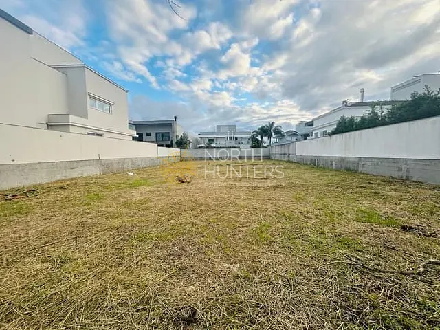 Terreno com 775m², à venda, no bairro Jurerê Internacional em Florianópolis