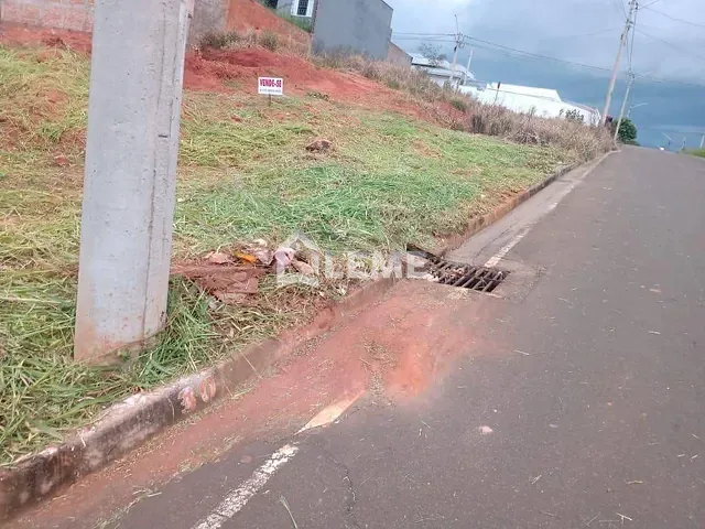 Terreno com 305m², à venda, no bairro Portal da Cidade em Mococa