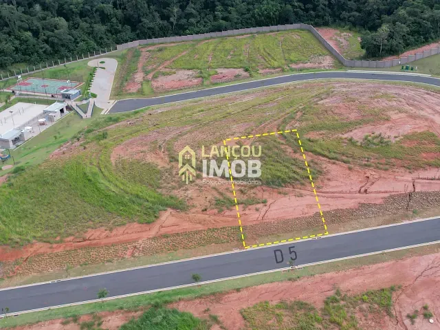 Terreno com 1000m², à venda, no bairro Ivoturucaia em Jundiaí