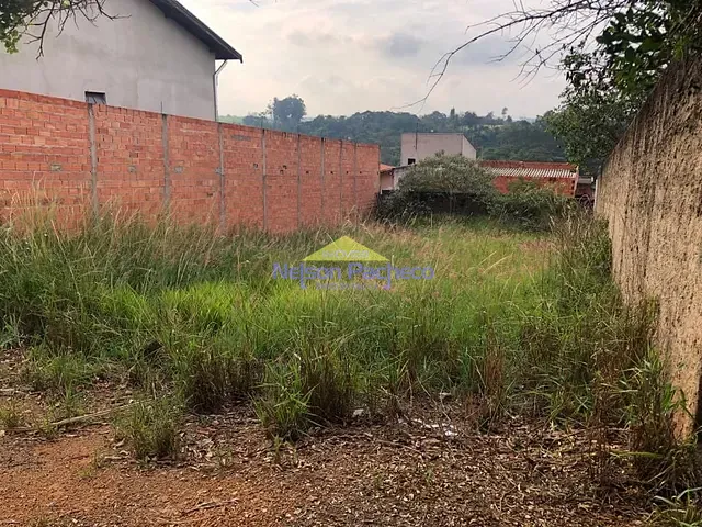 Terreno com 250m², à venda, no bairro Jardim das Oliveiras em Mombuca