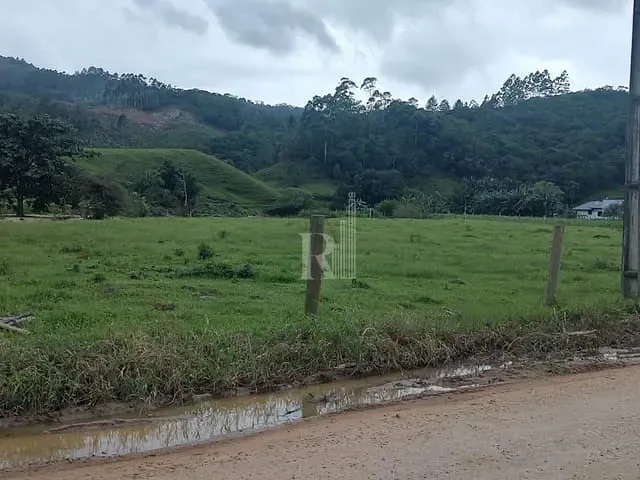 Terreno com 216000m², à venda, no bairro Campo Novo em Tijucas