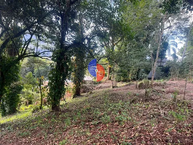 Terreno com 647m², à venda, no bairro Limoeiro em Guapimirim