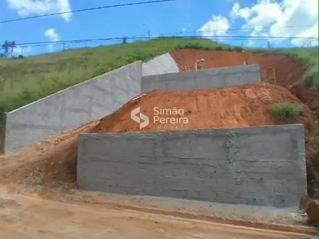 Terreno com 662m², à venda, no bairro São Pedro em Juiz de Fora
