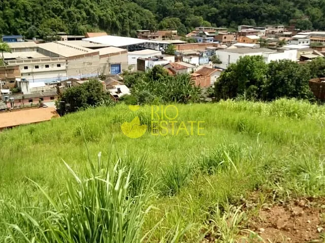 Terreno com 306m², à venda, no bairro Santa Maria II em Barra Mansa