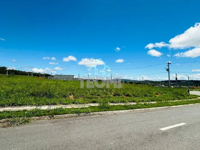 Terreno com 710m², à venda, no bairro Itapecerica em Taubaté