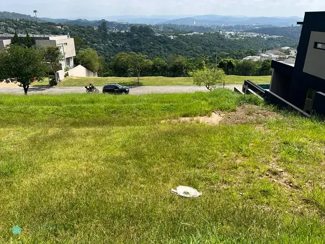 Terreno com 490m², à venda, no bairro Alphaville em Santana de Parnaíba