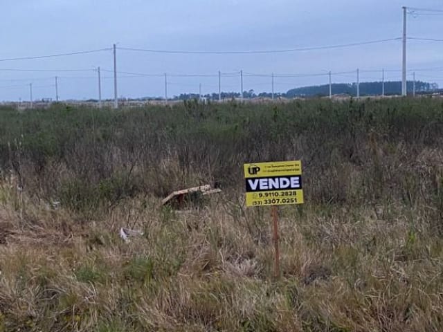 Terreno com 300m², à venda, no bairro Centro em Pelotas