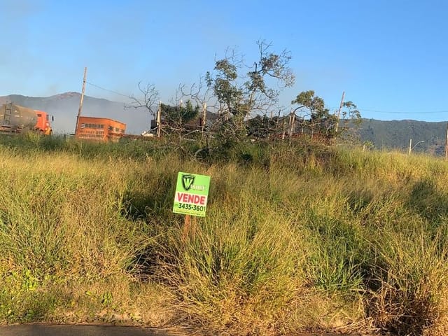 Terreno com 300m², à venda, no bairro Loteamento Sierra em Extrema