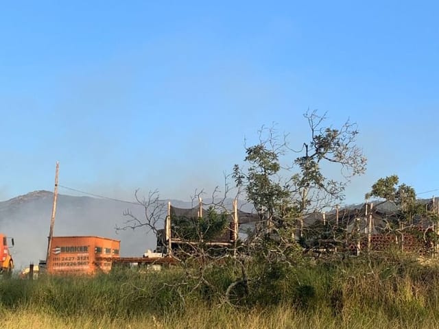 Terreno com 300m², à venda, no bairro Loteamento Sierra em Extrema