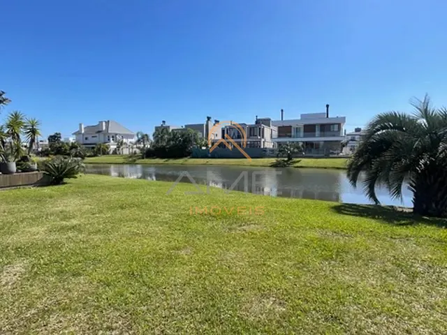 Terreno com 443m², à venda, no bairro São Gonçalo em Pelotas