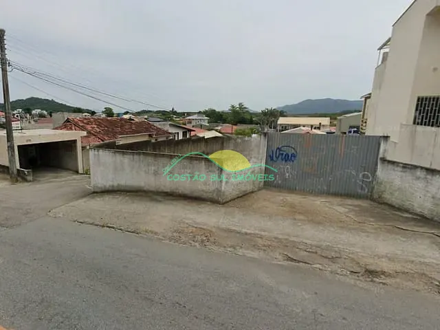 Terreno com 378m², à venda, no bairro Ribeirão da Ilha em Florianópolis