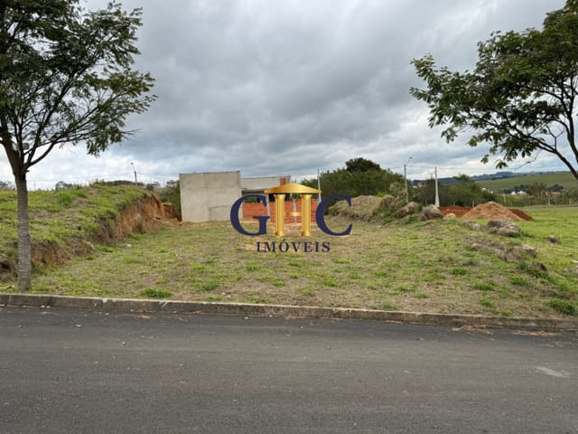 Terreno com 250m², à venda, no bairro Jardim São Lucas em Salto de Pirapora