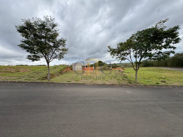 Terreno com 250m², à venda, no bairro Jardim São Lucas em Salto de Pirapora