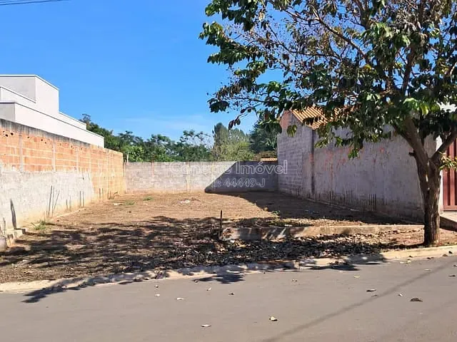 Terreno com 200m², à venda, no bairro Moinho Residencial em Holambra