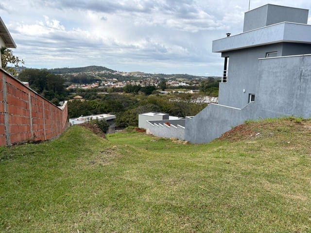 Terreno com 394m², à venda, no bairro vila omizolo em Louveira