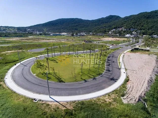 Terreno com 1539m², à venda, no bairro Ingleses do Rio Vermelho em Florianópolis