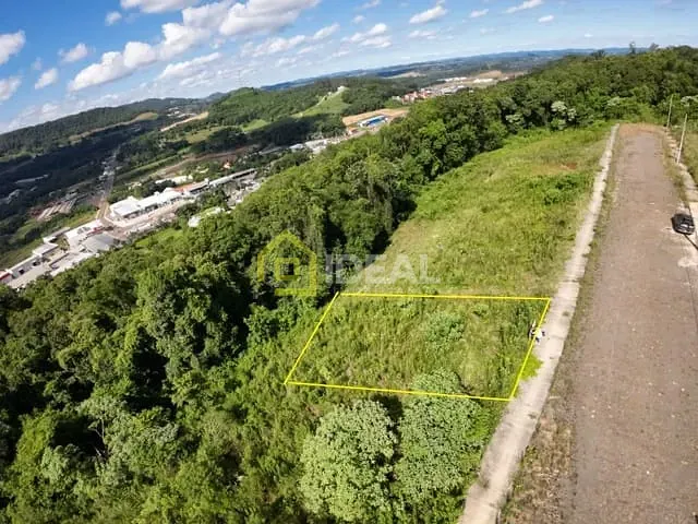 Terreno com 360m², à venda, no bairro São Cristóvão em Concórdia