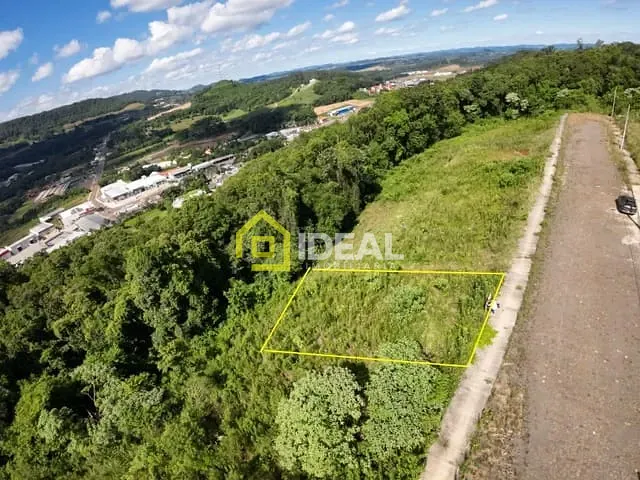 Terreno com 360m², à venda, no bairro São Cristóvão em Concórdia