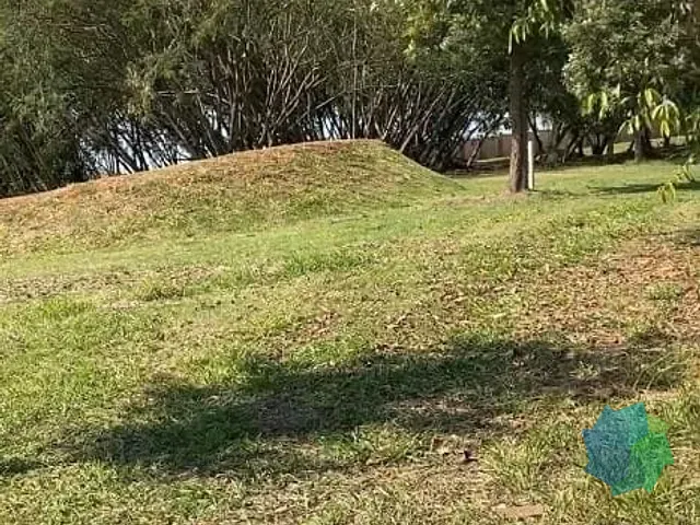 Terreno com 1637m², à venda, no bairro Condomínio Haras Paineiras em Salto