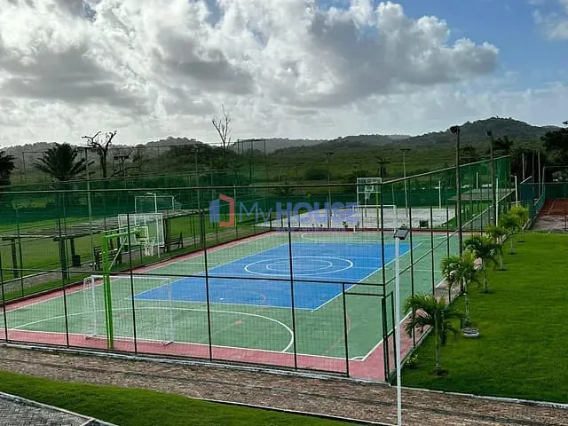 Terreno com 900m², à venda, no bairro Nossa Senhora da Vitória em Ilhéus