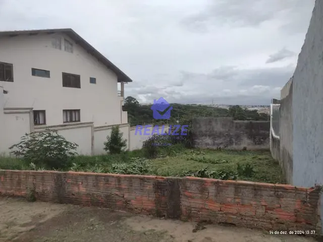 Terreno com 300m², à venda, no bairro Conjunto Residencial Jardim do Mirante em Botucatu