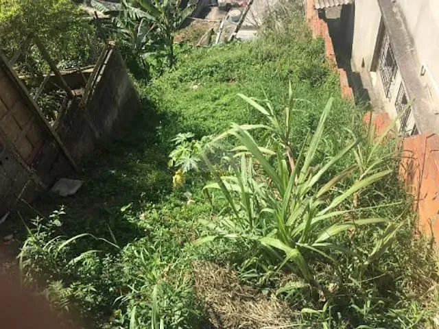 Terreno com 214m², à venda, no bairro Jardim Aracy em Mauá
