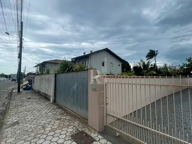 Terreno com 360m², para alugar, no bairro Universitário em Tijucas