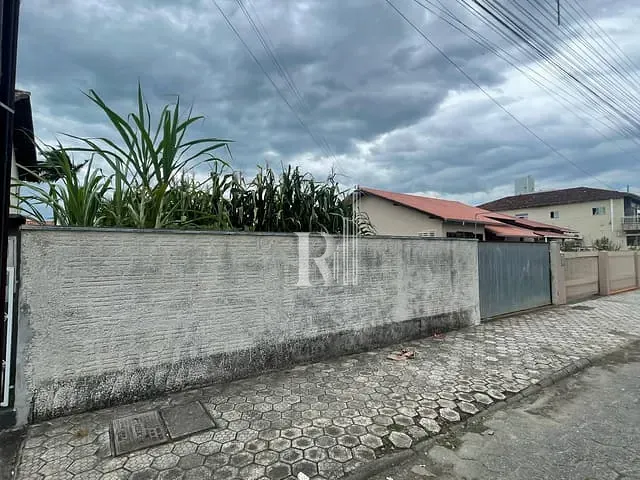 Terreno com 360m², para alugar, no bairro Universitário em Tijucas