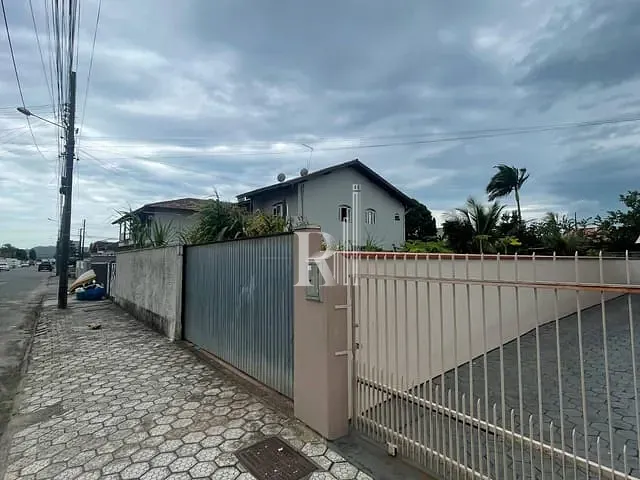 Terreno com 360m², para alugar, no bairro Universitário em Tijucas
