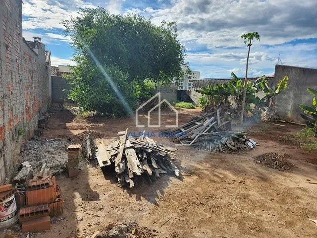 Terreno com 297m², à venda, no bairro Parque das Nações em Pindamonhangaba