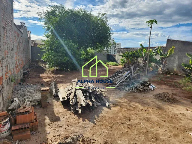 Terreno com 297m², à venda, no bairro Parque das Nações em Pindamonhangaba