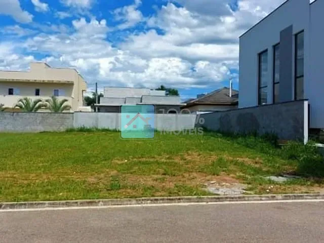 Terreno com 300m², à venda, no bairro Residencial Terras do Vale em Caçapava