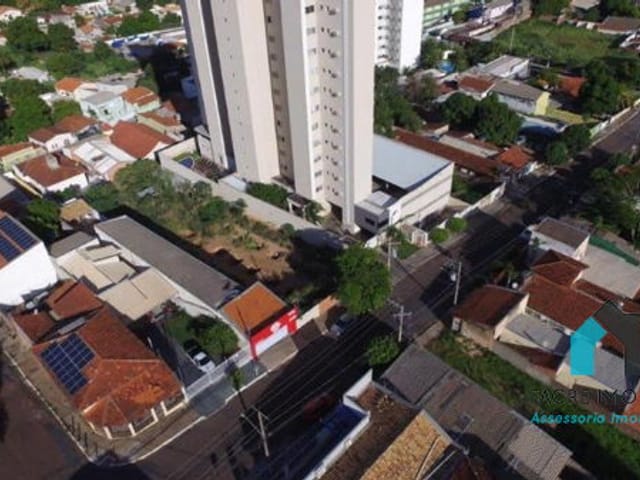 Terreno com 1076m², à venda, no bairro Araés em Cuiabá