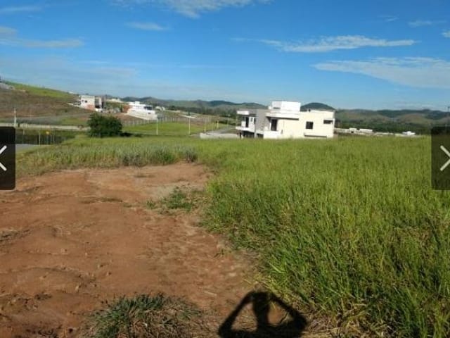 Terreno com 614m², à venda, no bairro Colinas do Paratehy em São José dos Campos