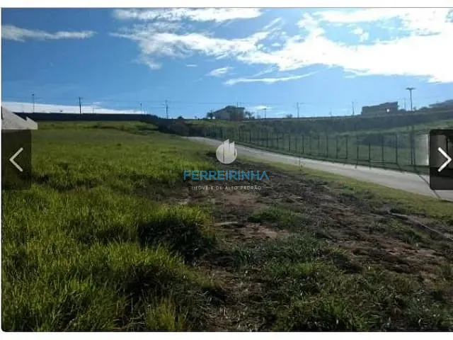Terreno com 614m², à venda, no bairro Colinas do Paratehy em São José dos Campos