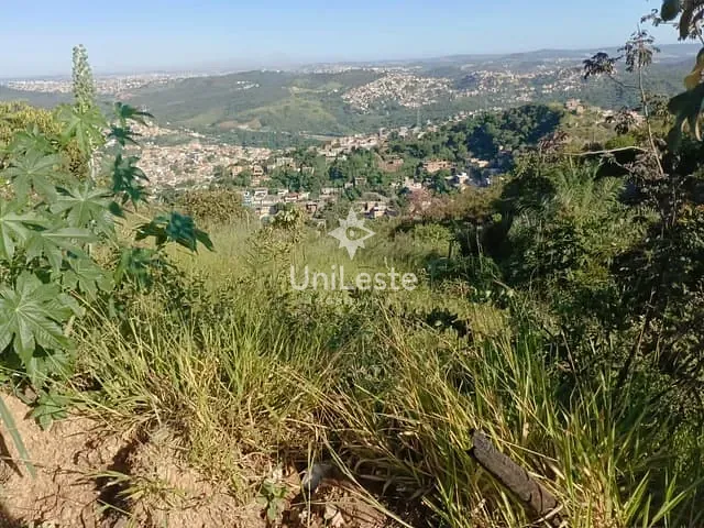 Terreno com 200m², à venda, no bairro Vila São José em Sabará