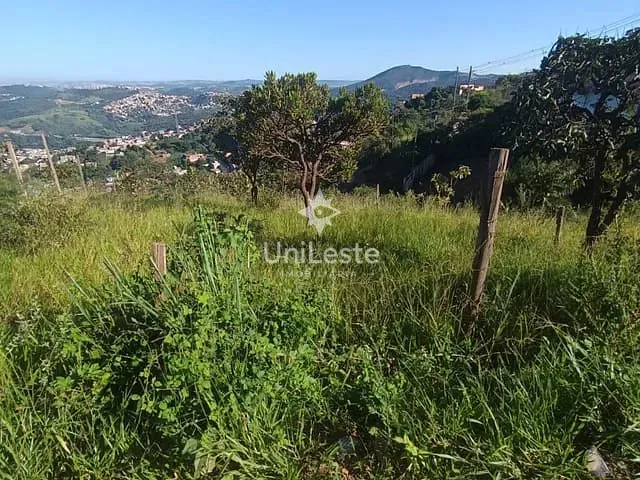 Terreno com 200m², à venda, no bairro Vila São José em Sabará