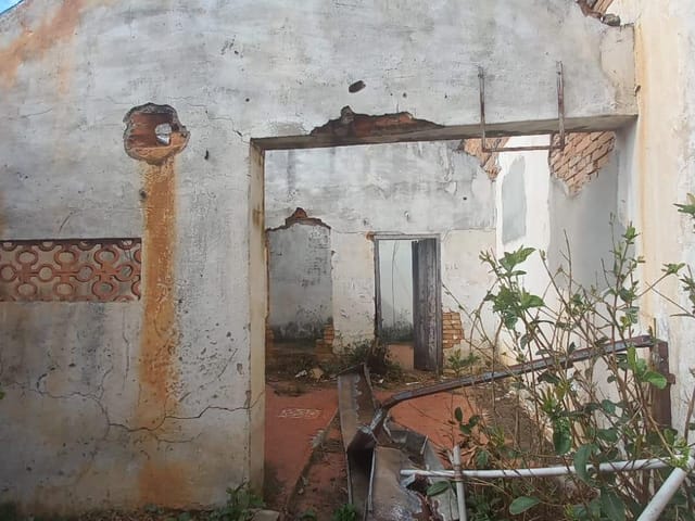 Terreno com 261m², à venda, no bairro Centro em Vinhedo