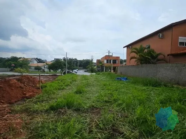 Terreno com 420m², à venda, no bairro Jardim Celani em Salto