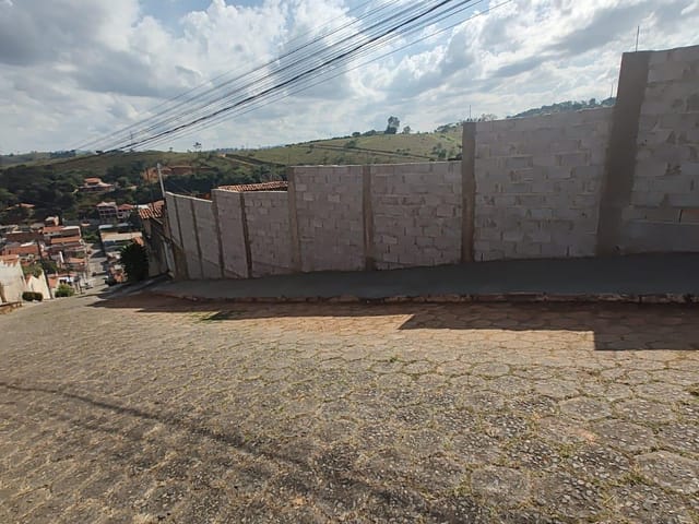 Foto do anúncio: Terreno à Venda em Santo Antonio, Itajubá MG