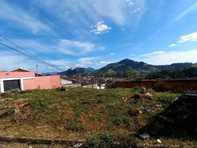Terreno com 368m², à venda, no bairro Santo Antonio em Itajubá