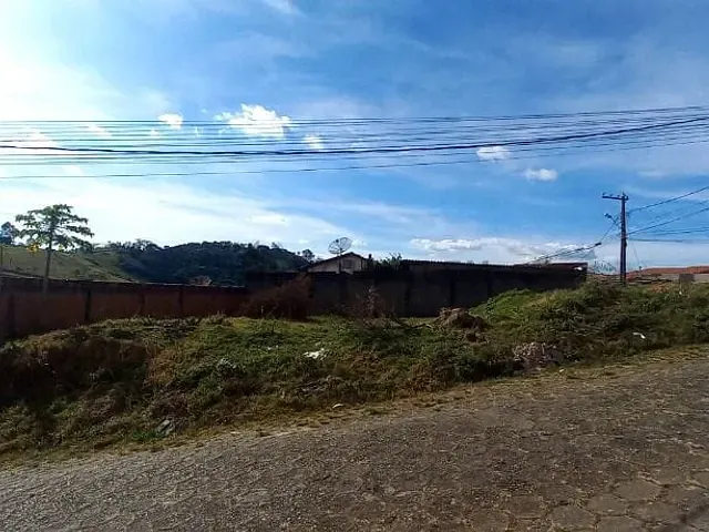 Terreno com 368m², à venda, no bairro Santo Antonio em Itajubá