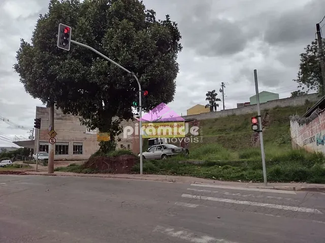 Terreno com 835m², à venda, no bairro Pau de Saia em São José dos Campos
