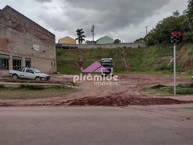 Terreno com 835m², à venda, no bairro Pau de Saia em São José dos Campos
