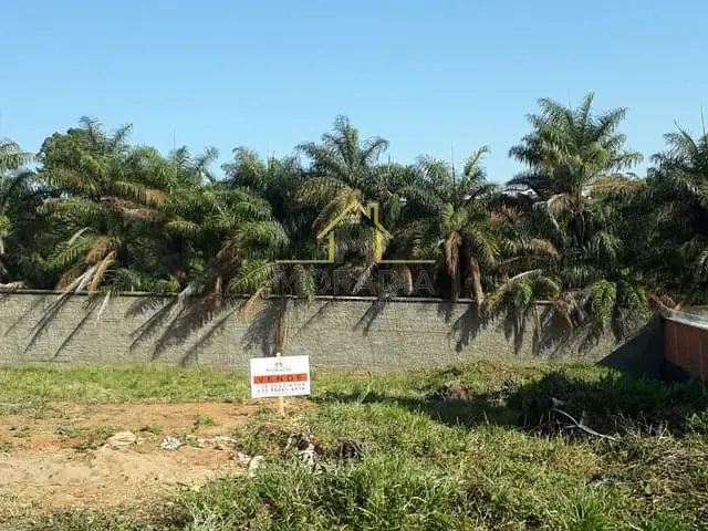 Terreno com 296m², à venda, no bairro Vila Campanha em Guaxupé